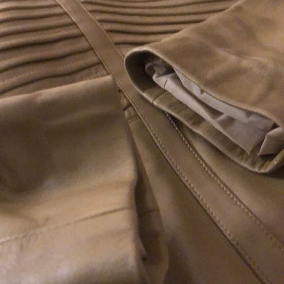 ST. JOHN SPORT by Marie Gray - Picture 10 of 10